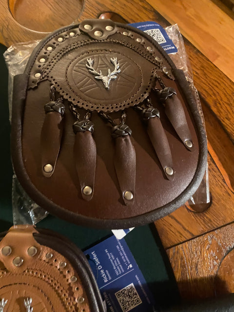 Celtic Glyph Casual Leather Sporran with Stag Badge