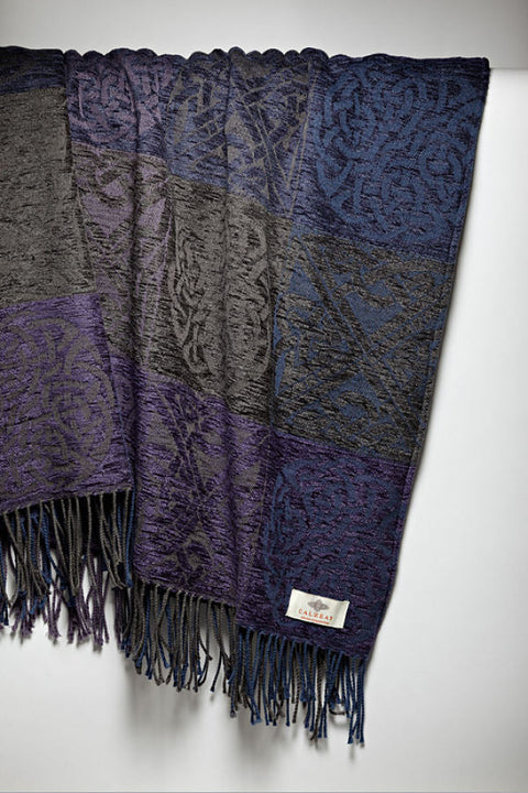 Celtic Knot Jacquard Throw Collection